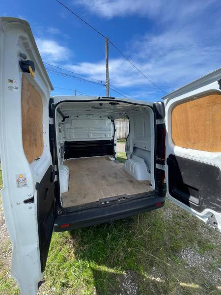 poste multimédia 6 vitesses manuelle